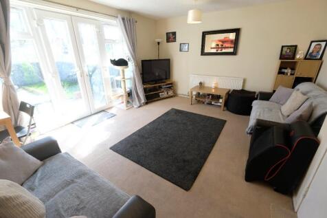 SITTING/DINING ROOM