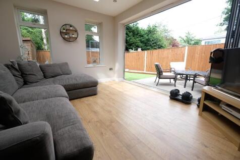 OPEN PLAN ROOM