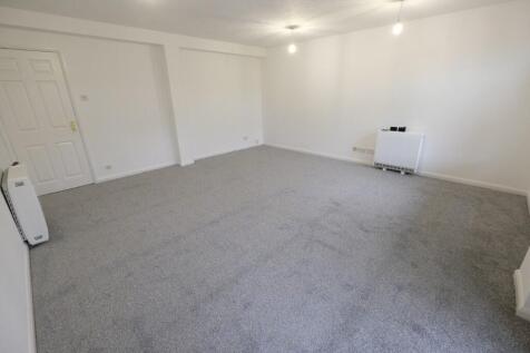 SITTING/DINING ROOM