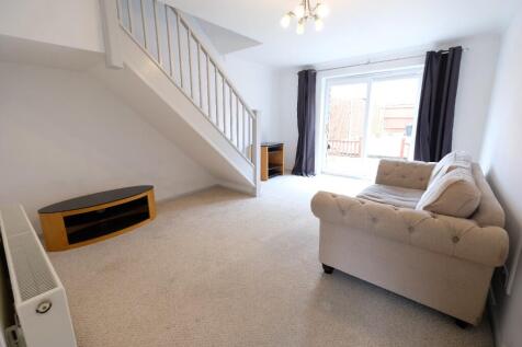 SITTING/DINING ROOM