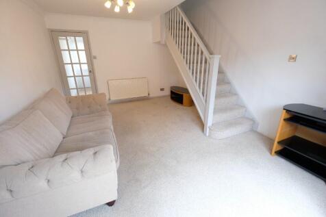 SITTING/DINING ROOM
