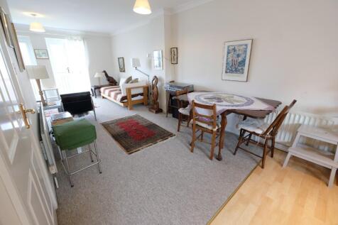OPEN PLAN ROOM