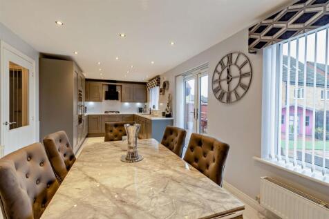 Open Plan Kitchen/ Dining Area