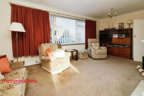 &#39;L&#39; SHAPED LOUNGE/DINING ROOM