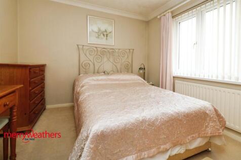 FRONT BEDROOM ONE