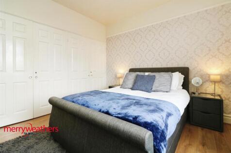 FRONT BEDROOM