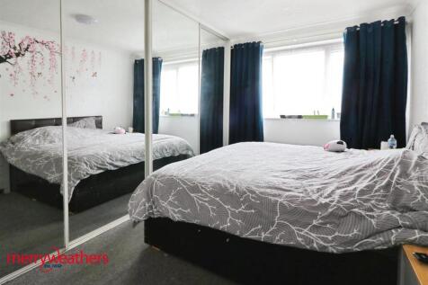 FRONT BEDROOM ONE