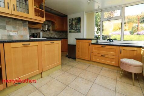 EXTENDED DINING KITCHEN