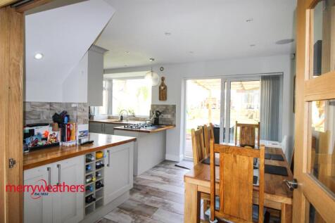 Open Plan Kitchen/ Diner