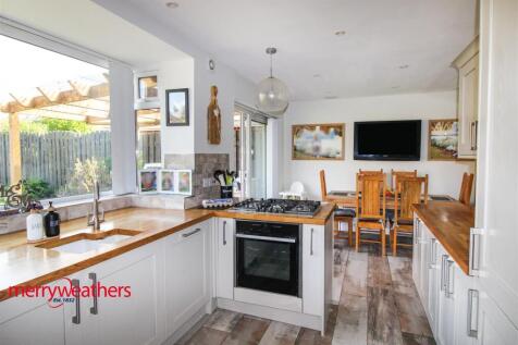 Open Plan Kitchen/ Diner