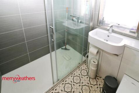 Ground Floor Bathroom