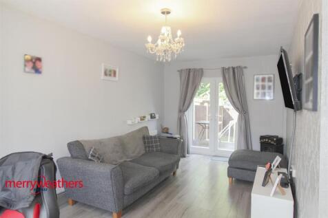 Lounge/ Dining Room