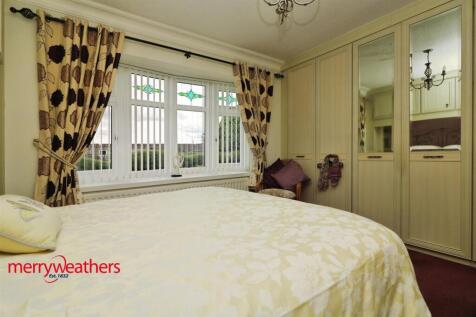 FRONT BEDROOM ONE
