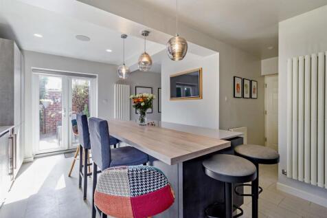 EXTENDED KITCHEN