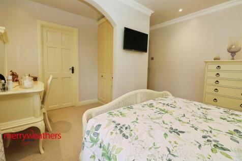 REAR BEDROOM ONE