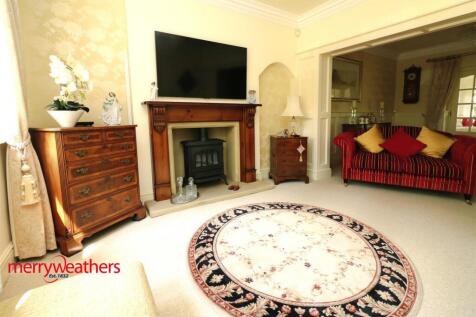 THROUGH LOUNGE