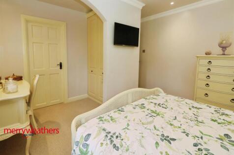 REAR BEDROOM ONE