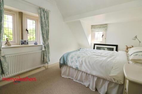 REAR BEDROOM THREE
