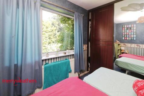 REAR BEDROOM THREE