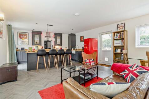 Open Plan Kitchen/ Dining Room