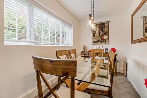 Open Plan Kitchen/ Dining Room
