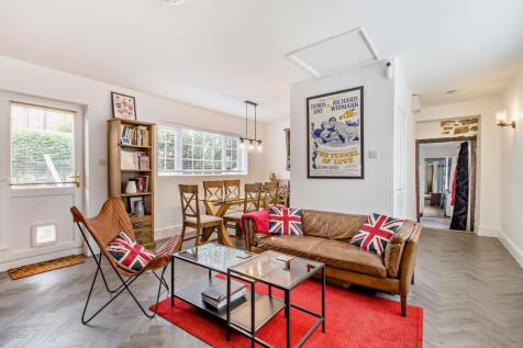 Open Plan Kitchen/ Dining Room