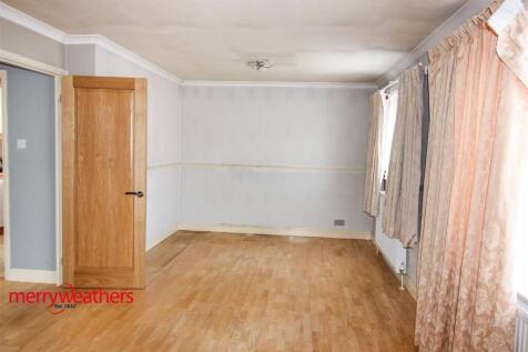 Lounge/ Dining Room