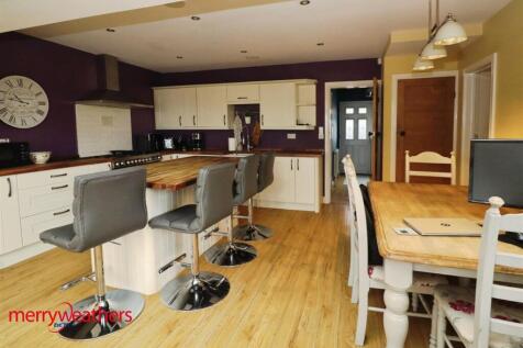 EXTENDED KITCHEN/DINER