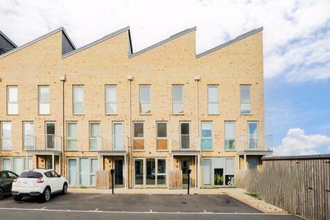 96 lescar road main.jpeg