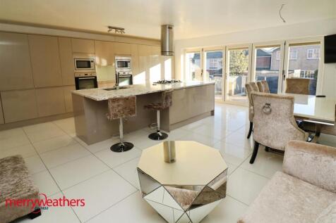 MAGNIFICENT DINING KITCHEN EXTENSION