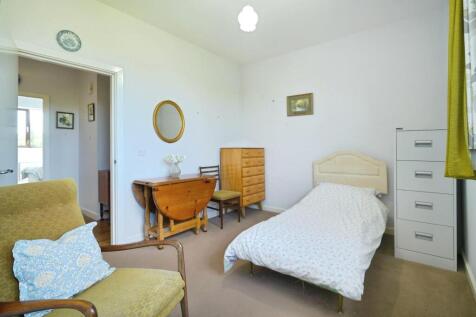 BED 2.jpg