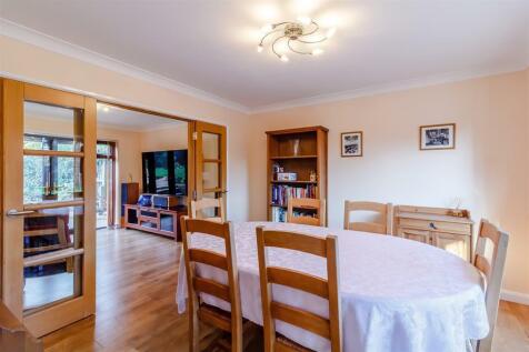 dining room and lounge.jpg