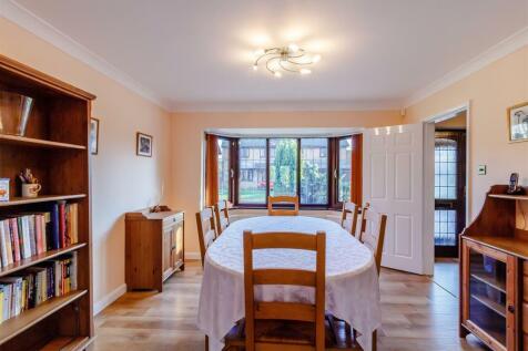 dining room 1.jpg