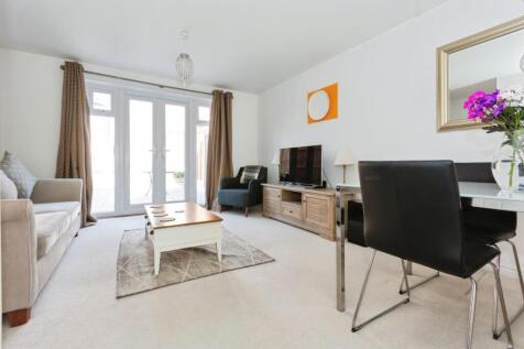 Lounge Dining  Room 2.jpg