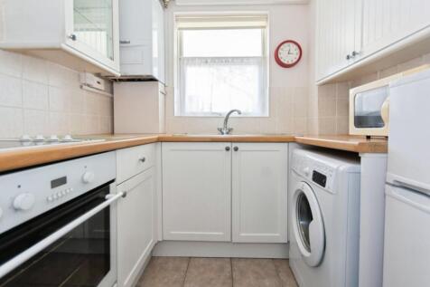 Kitchen_3.jpg