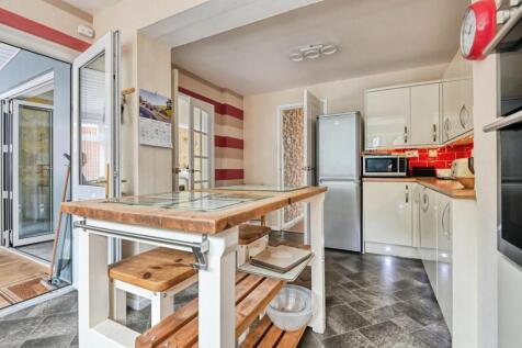 70newstead4.jpg