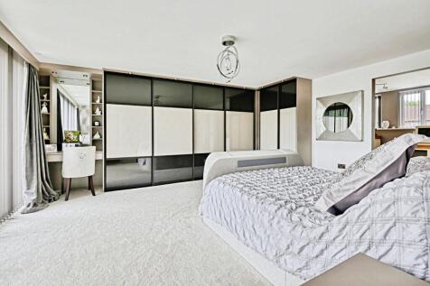 10manorlane24.jpg