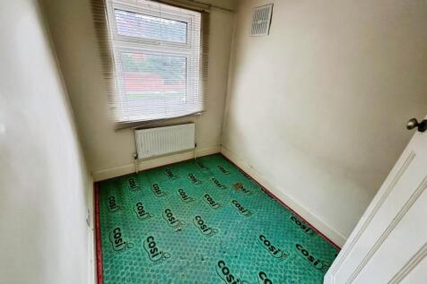 68897706-Ivyfield 2012.jpg