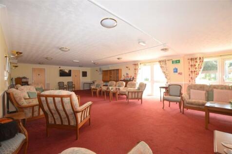 COMMUNAL LOUNGE
