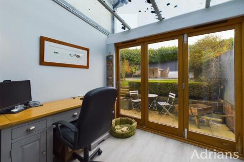 OFFICE / GARDEN ROOM