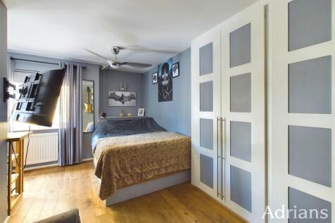 BEDROOM FIVE