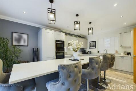 KITCHEN /
