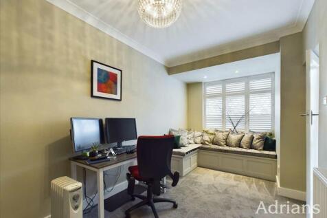 STUDY / PLAYROOM