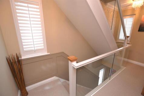 FIRST FLOOR LANDING