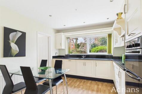 KITCHEN /