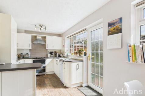 KITCHEN /