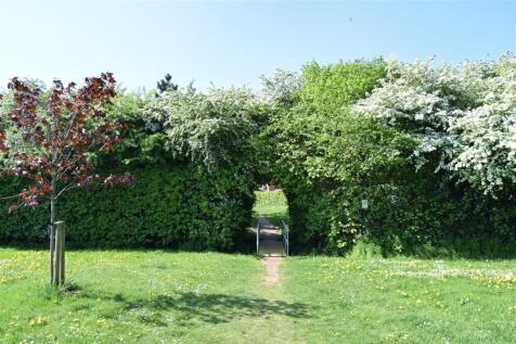 LOCALISED ENTRANCE