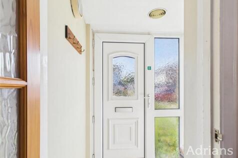 ENTRANCE PORCH