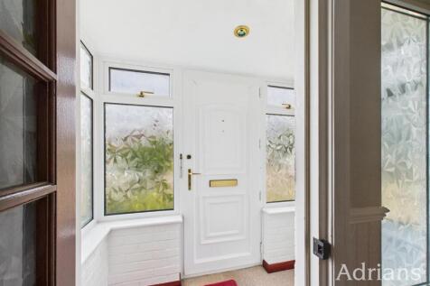 ENTRANCE PORCH