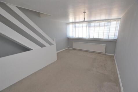 SPACIOUS LOUNGE